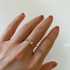 Amora Ring