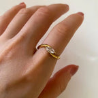 Amora Ring