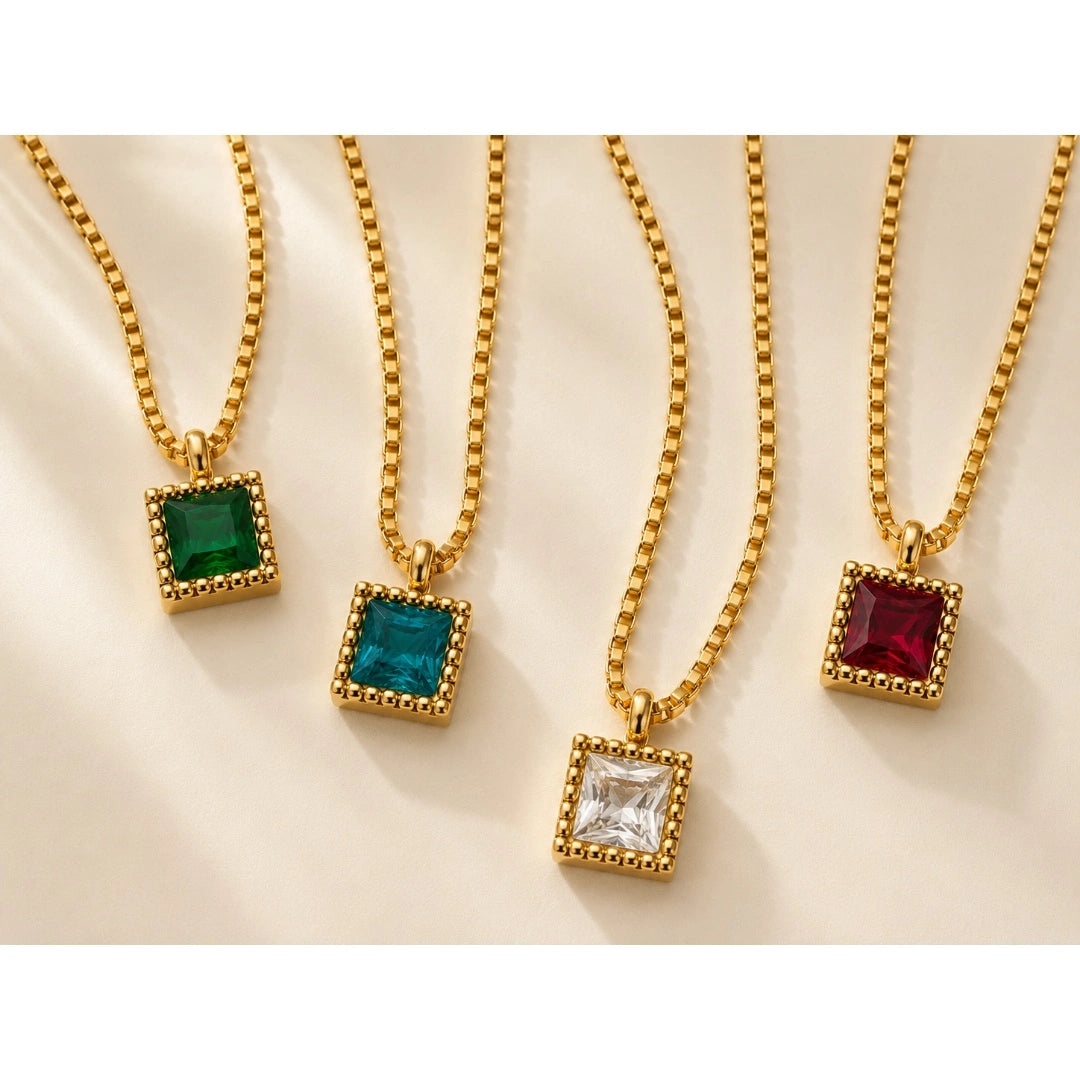 Lumisq Necklace