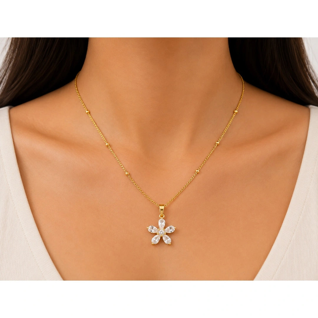 Petalisse Necklace