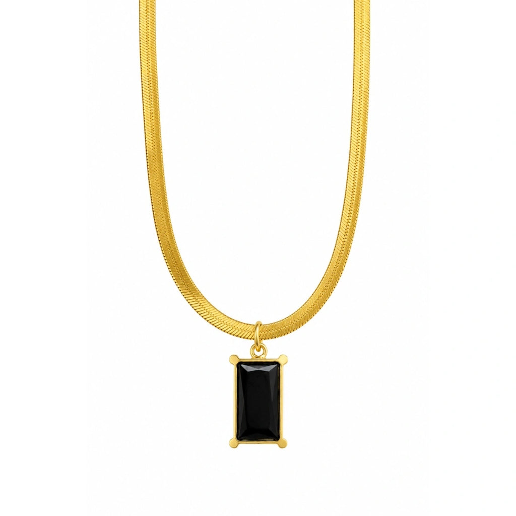Noiréa Pendant Necklace