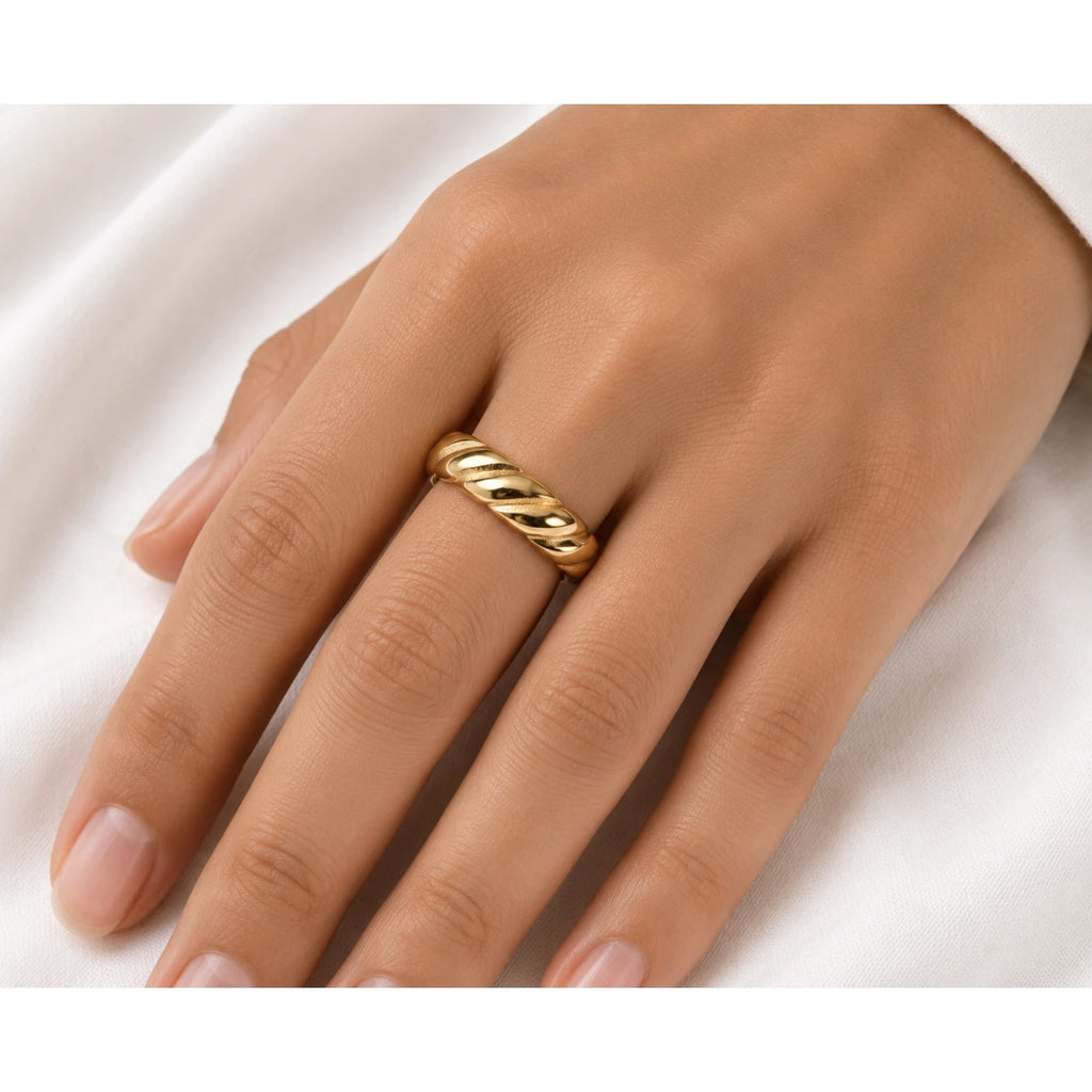 Eternal Wave Ring