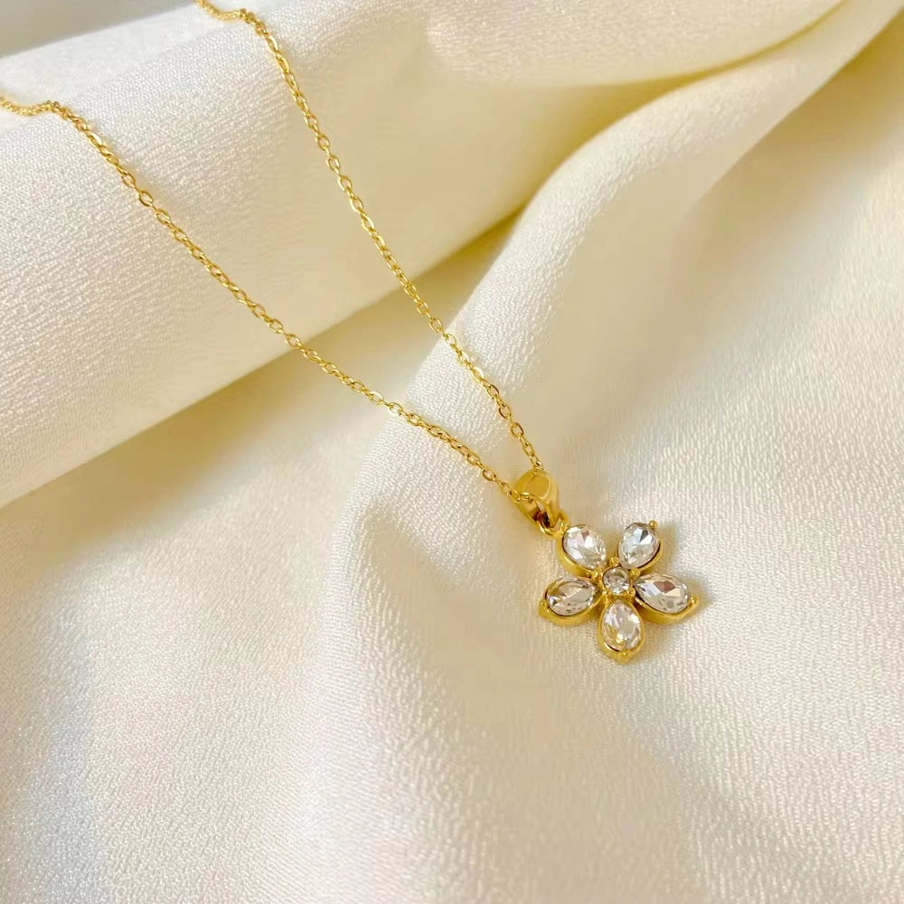 Floret Necklace