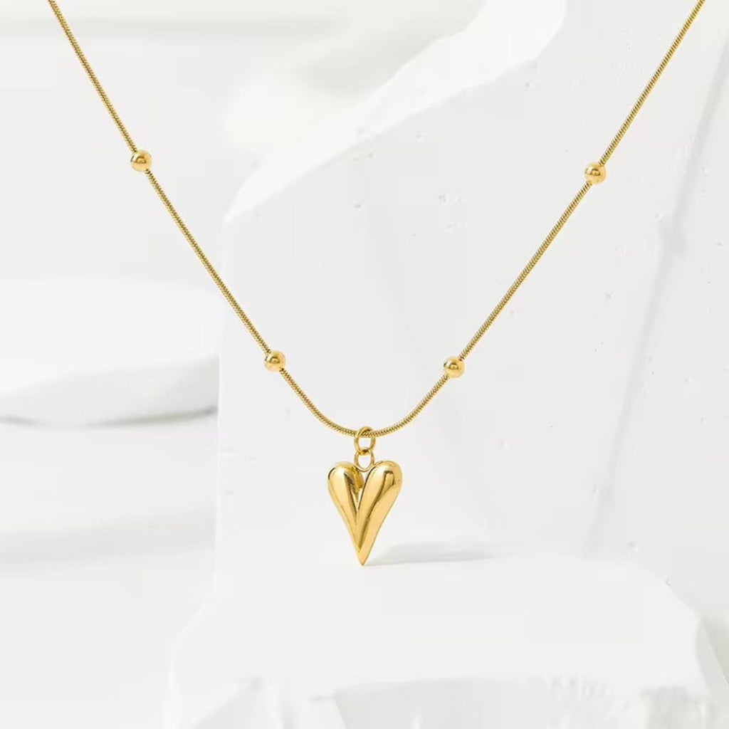 Heart me necklace