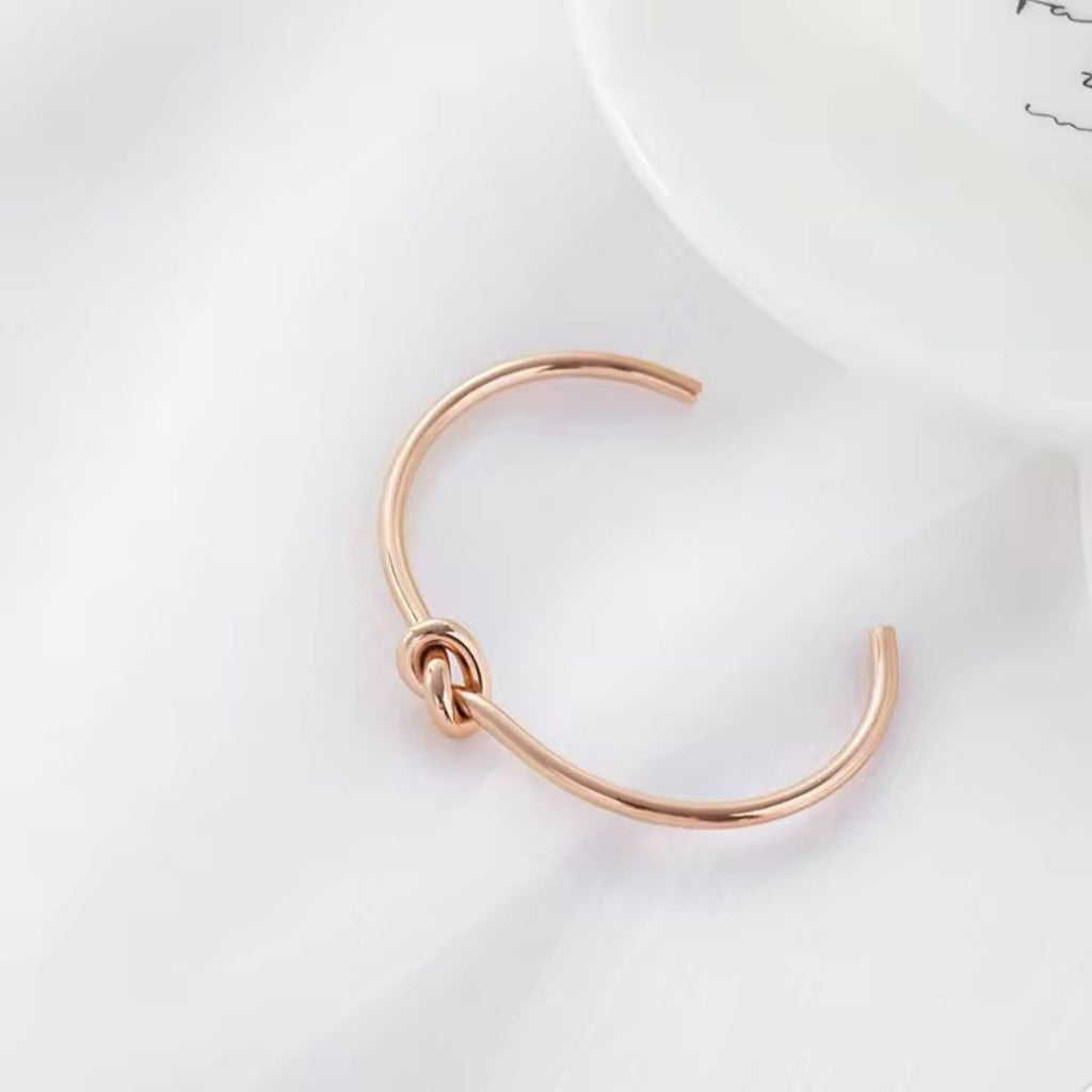 Knot Bracelet