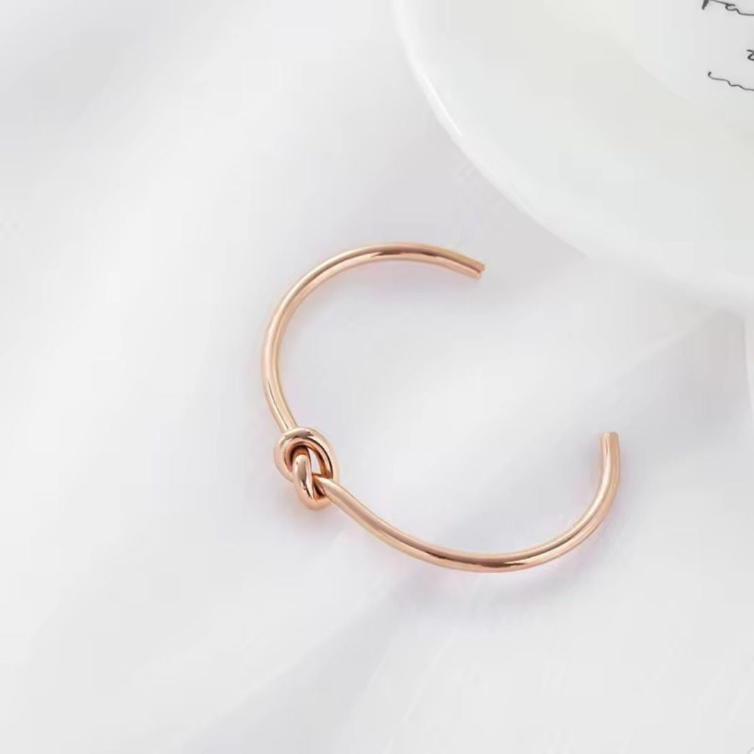 Knot Bracelet