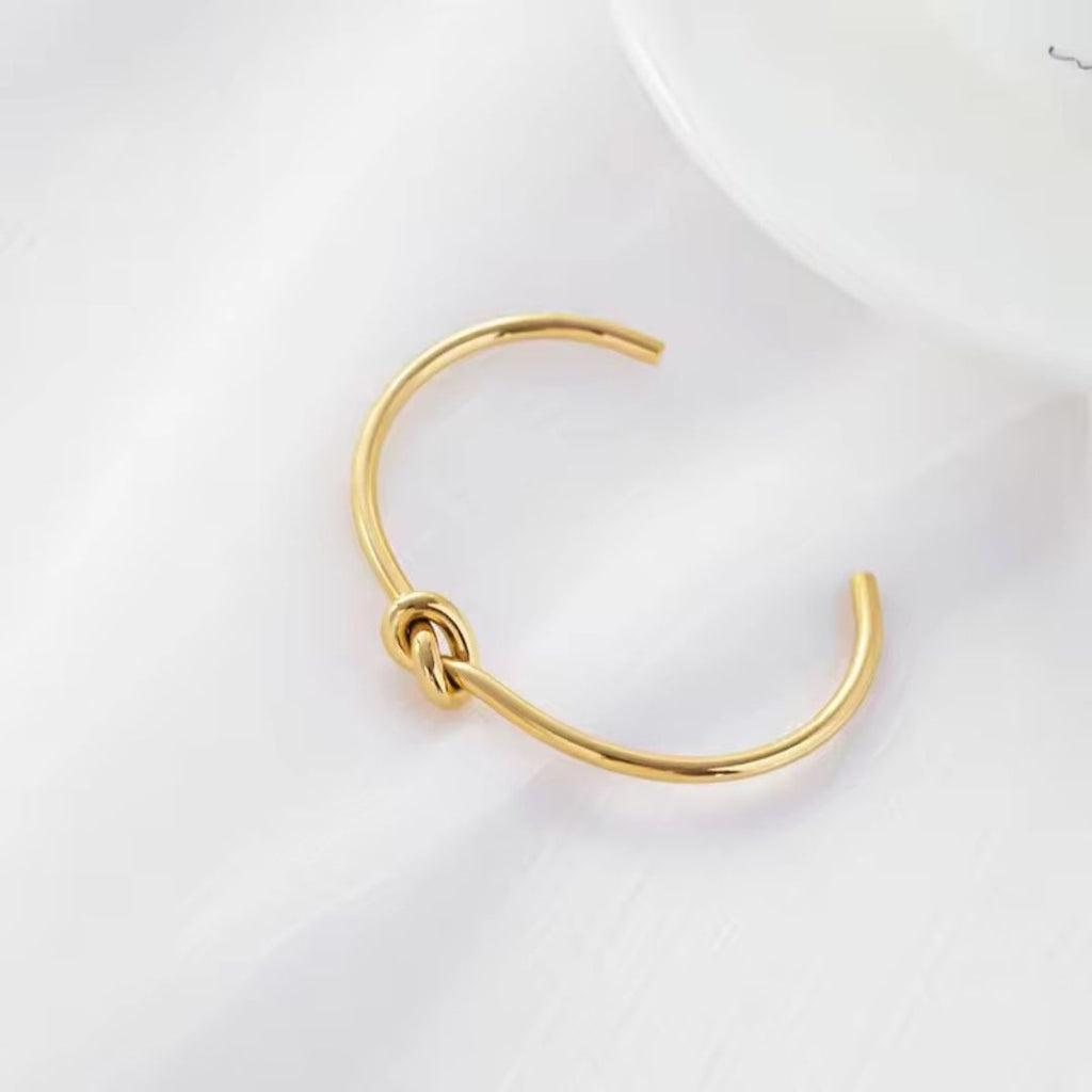 Knot Bracelet
