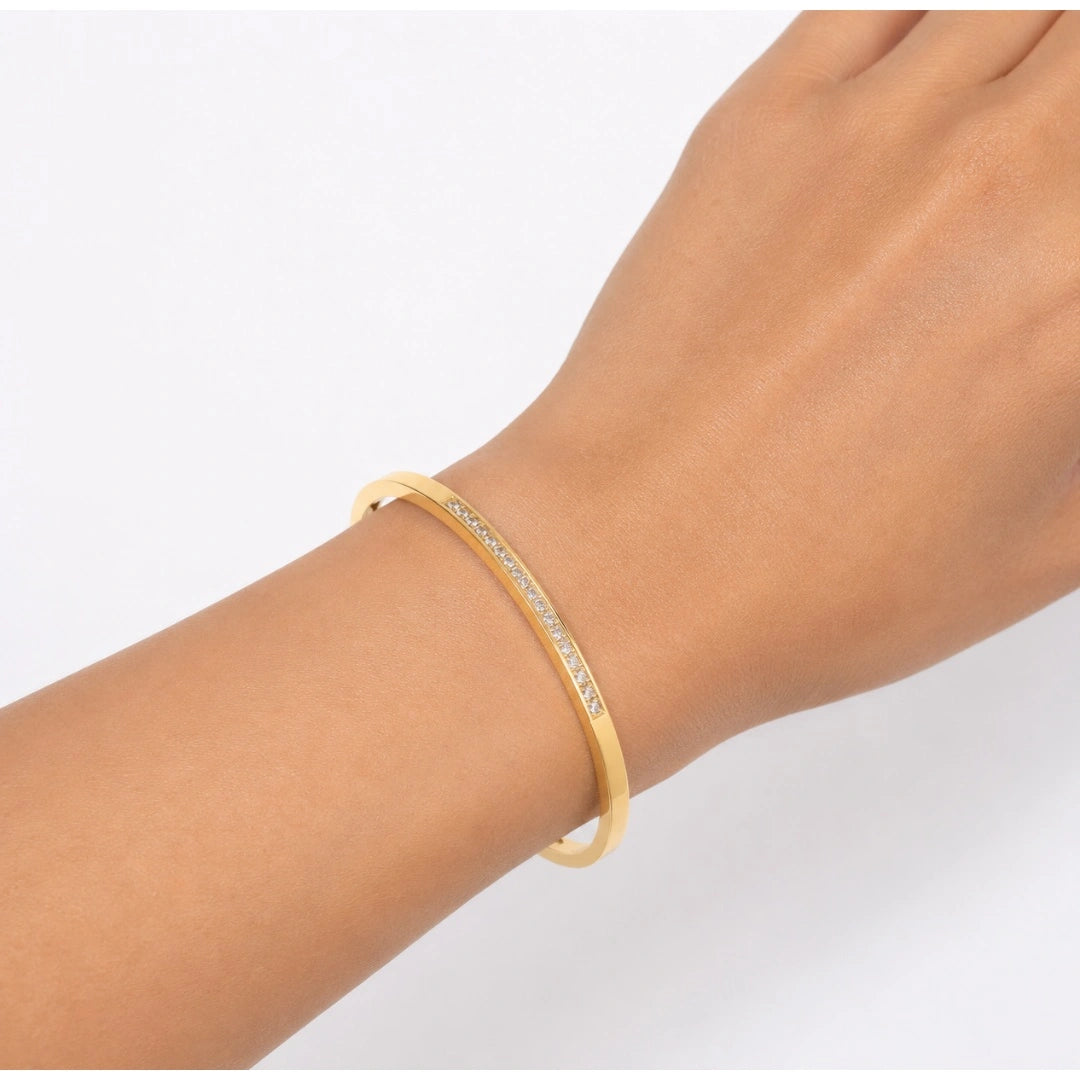 Lumivra Elegance Bracelet
